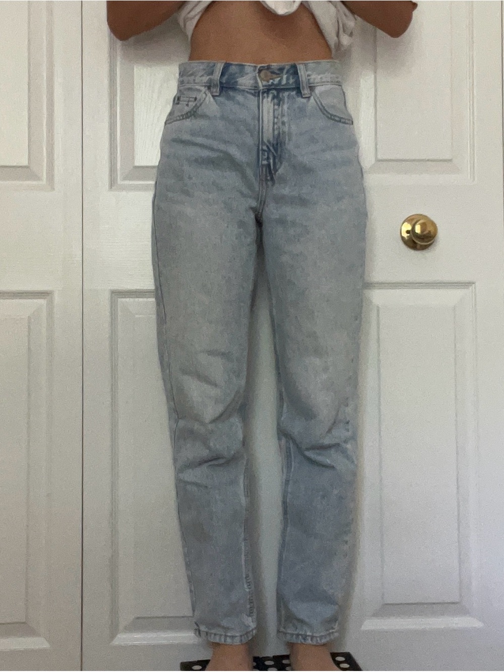 Women’s Light Wash High-Rise Jeans